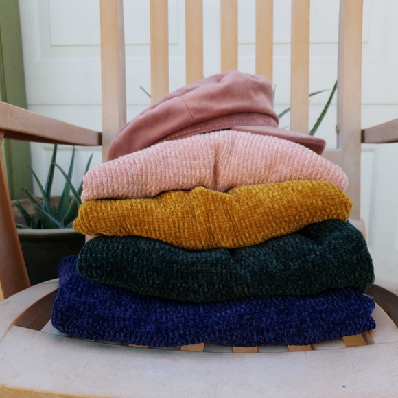 🚨LAST PAIR//The Luna//Blue chenille Sweater - Picture 3 of 8